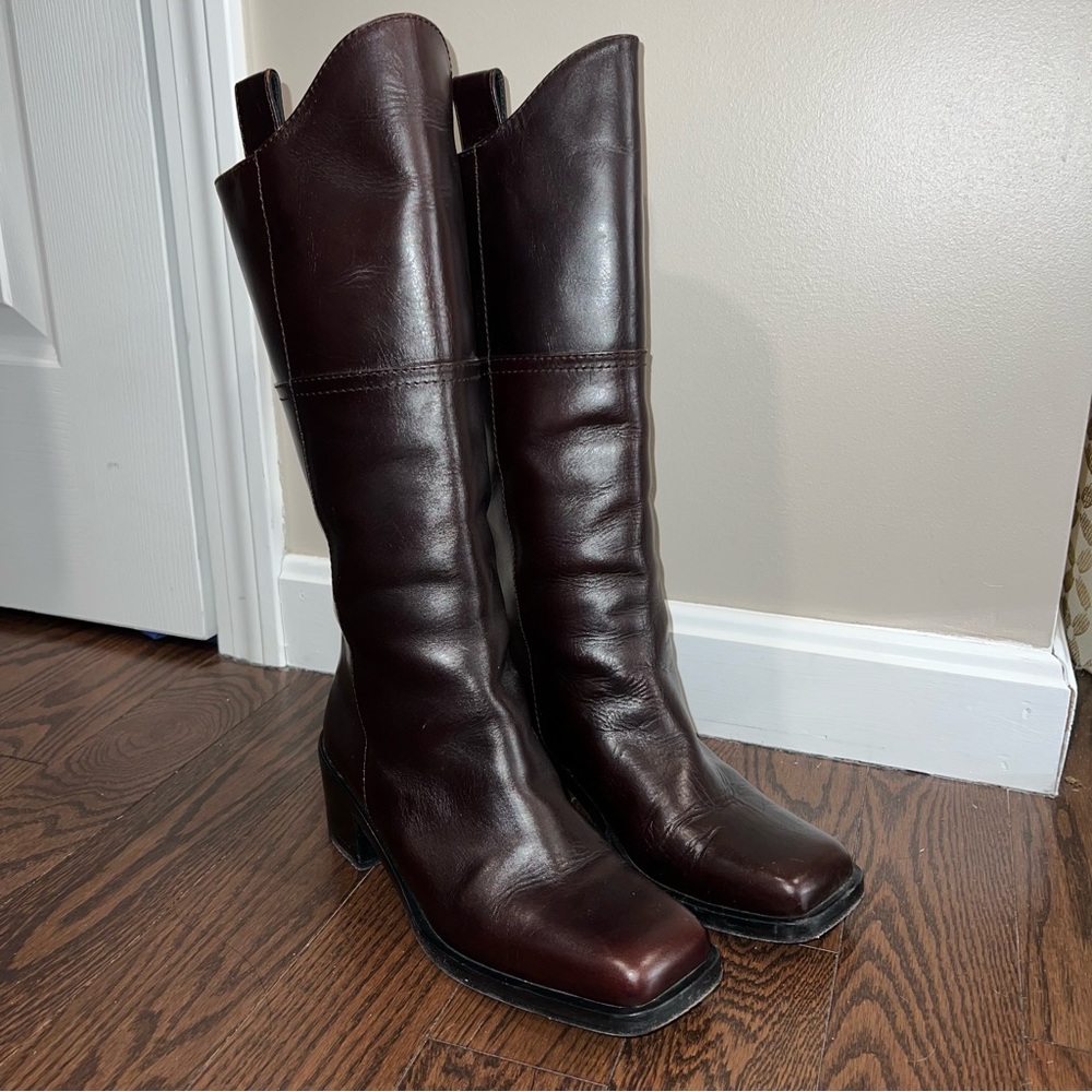 CHANEL Spring 2014 Paris Dallas Dark Brown Leather Riding Boots size 39.5